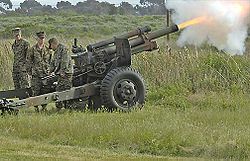 M101-105mm-howitzer-camp-pendleton-20050326.jpg