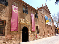 Museo Arqueológico Regional CAM.JPG