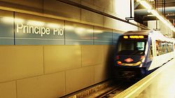 Príncipe Pío (Madrid) Línea 10 de metro (1).jpg