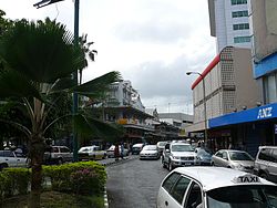 Calle del centro de Suva.