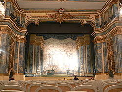 Schwetzingen Schlosstheater Blick zur Bühne 1.jpg