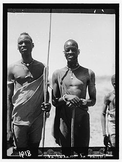 Sudan Malakal two Shiluki 1936.jpg