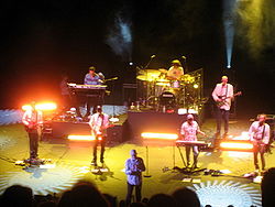 The Beach Boys en concierto en el 2008.