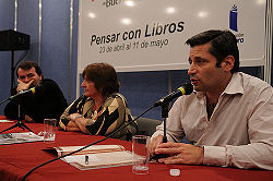 Víctor Santa Marìa en la Feria del Libro presentando “El Cordobazo, los veinte días que conmovieron a la Argentina"