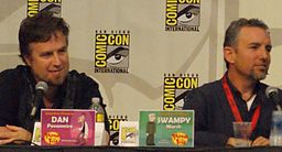 Jeff "Swampy" Marsh (derecha) junto a Dan Povenmire.