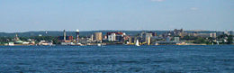 Vista del skyline de Erie desde la bahía