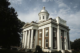 Madison County Mississippi Courthouse.jpg