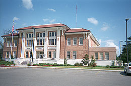 Stone County Mississippi Courthouse.jpg