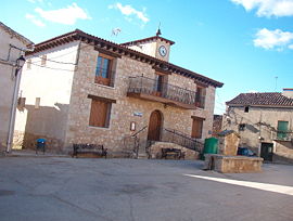 Ayuntamiento de Pinilla de Jadraque.jpg