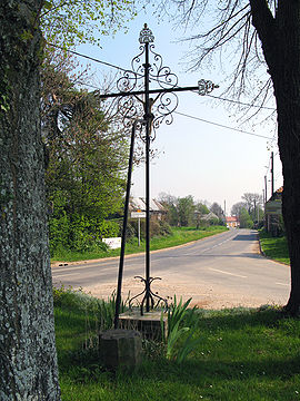 Cavillon crucifix (entrée Nord du village) 1.jpg