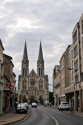 Châteauroux église Saint-André 7.jpg