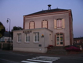 Châtillon-en-Dunois - Town hall.JPG