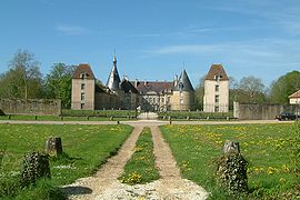 Chateau de Commarin1.jpg