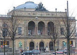 Det-kongelige-teater-2004.jpg
