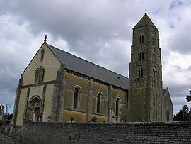 Eglise St Martin Ver sur Mer.JPG
