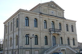 Hôtel de ville à Sorgues 2.JPG