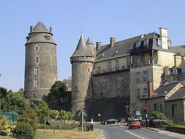 Image-Chateau de chateaugiron.JPG