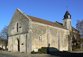 La Villedieu-du-Clain église.jpg