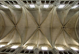 Bóveda sexpartita (Catedral de Laon, Francia)