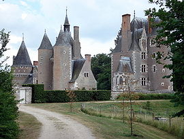 Lassay Château du Moulin.jpg