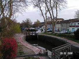 Le port de Gardouch sur le canal du midi.jpg