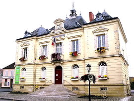 Méréville (Essonne) Hôtel de ville-1.jpg
