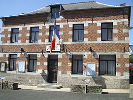Mairie Dompierre-sur-Helpe.JPG