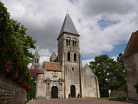 Morienval - abbaye - façade.jpg