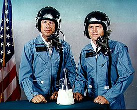 Tripulación del Gemini 7 (I-D: Lovell, Borman)