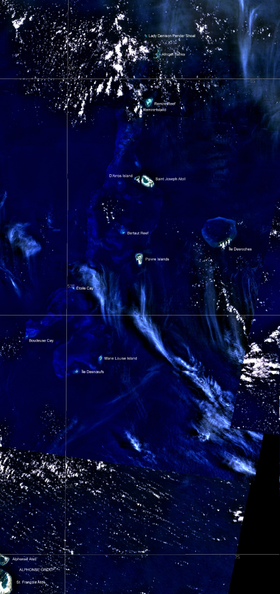 Imagen de mapa satelital, con las Islas Amirante próximas al Grupo Alphonse en el margen derecho inferior