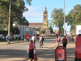 Antsirabe - rue principale01.JPG