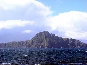 Cabo de Hornos, en la isla homónima, desde el sur