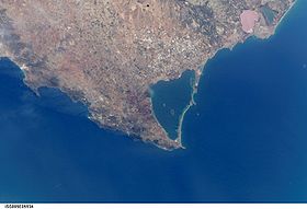 Cartagena, Mar Menor, i Cap de Pals (foto satèl·lit).jpg