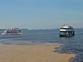 Manaus Encontro das aguas 10 2006 103 8x6.jpg