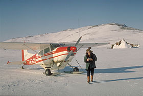 Cessna «Skywagon» II 185 (LN-BED)(esquíes).