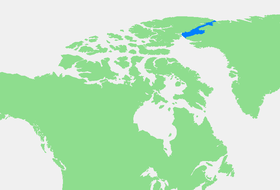 Localización del estrecho de Nares, separando isla Ellesmere y Groenlandia (en su parte norte está la cuenca Hall)