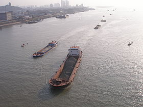 Yangtze-Ships.JPG