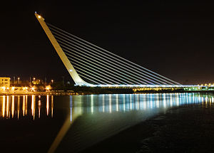 Calatrava Puente del Alamillo Seville.jpg
