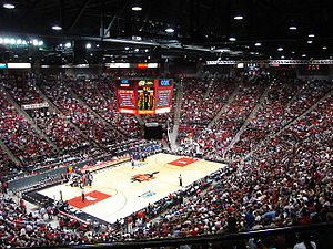 Cox Arena interior 2006-02-08.JPG
