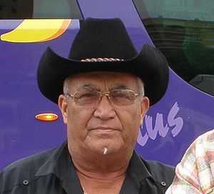 Eliades Ochoa nel WOMAD Cazris 2009.JPG