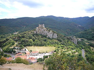 Vista de Fenouillet y el Castel Sabarda
