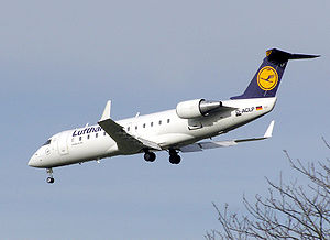 Lufthansa.crj-100.d-aclp.arp.jpg
