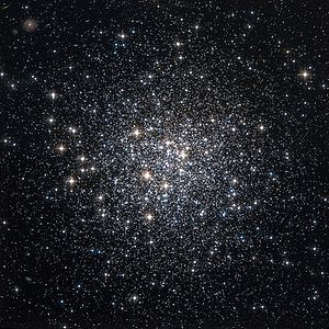 M72 Hubble WikiSky.jpg