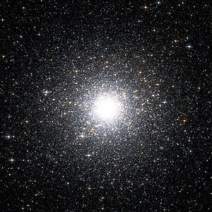 Messier 54 Hubble WikiSky.jpg