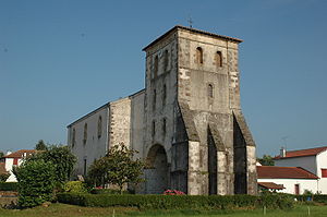 Saint-Pée-sur-Nivelle Eglise.jpg