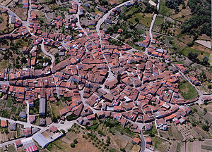 Vista aérea de aldeadávila.jpg